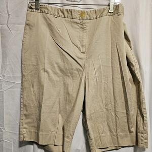 Lady's 212 Collection tan shorts size 18